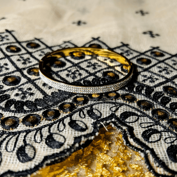 Luxurious Gold-Tone Crystal Bangle - Image 3
