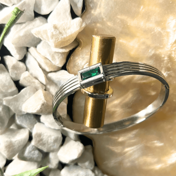 Premium Elegant Green Crystal-Accented Silver-Tone Bracelet