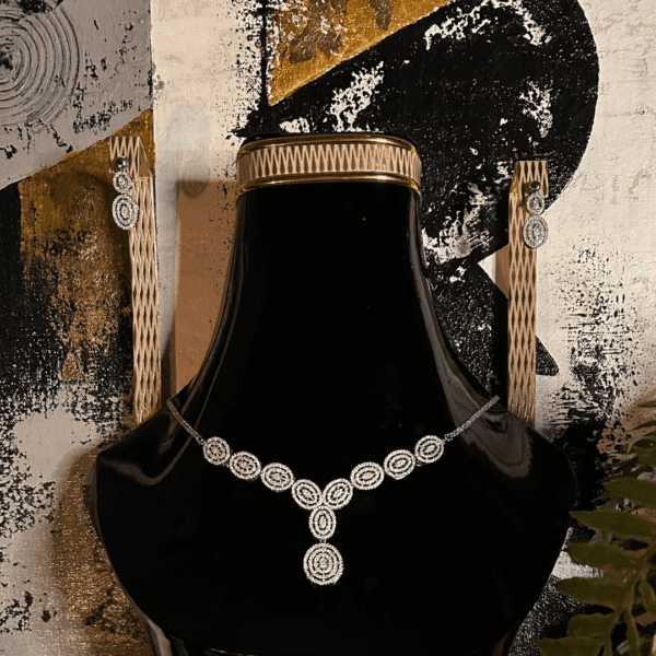 Classic Crystal and Sparkle Jewelry Set - Image 6