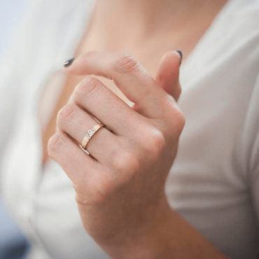 Ring for Girlfriend: Silver Rings that Sparkle